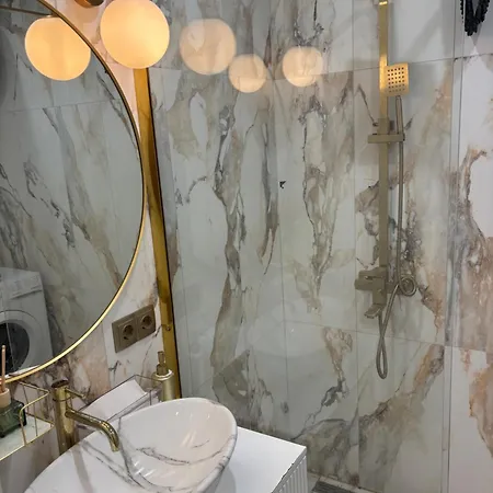 стильная студия в центре города! Appartement Narva